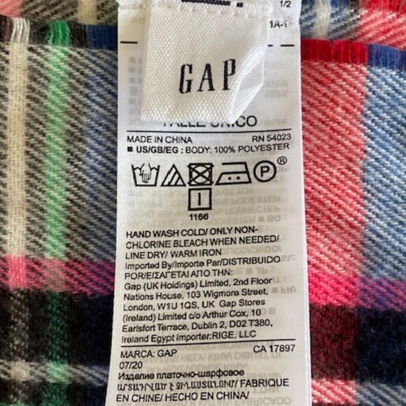 GAP Oversized Cozy Frayed Soft Red Green Plaid Scarf @ 83" x 25" - Picture 7 of 13